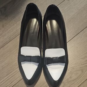 Classic Black and White Bow Loafers - Women's Dress Flats
